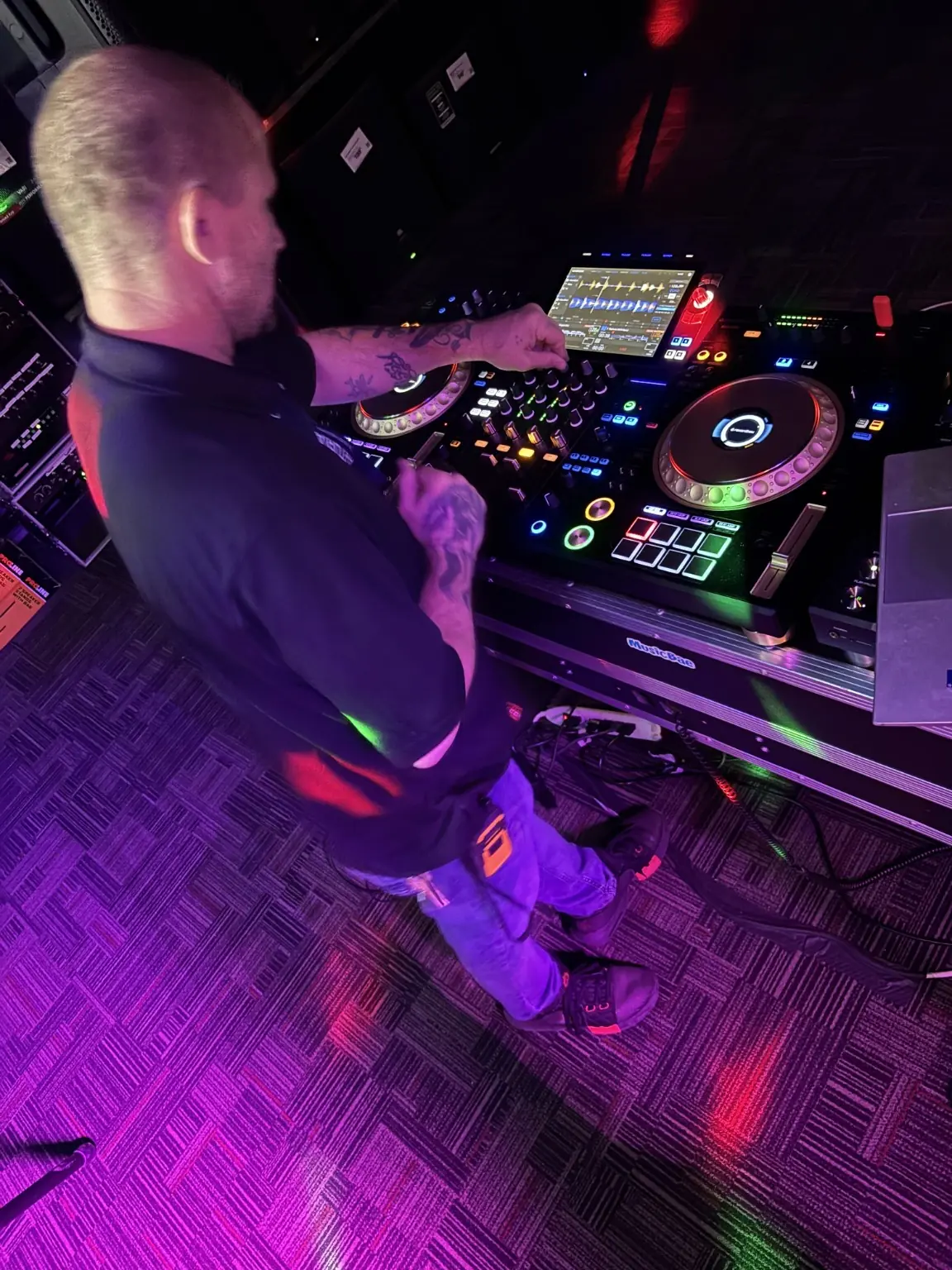 Shane Steven mixing on an AlphaTheta XDJ-AZ in Las Vegas.